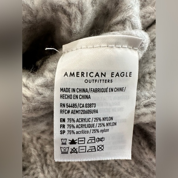 NEW American Eagle Cropped Gray Sweater-Acrylic/Nylon-Size XS-Super Cozy! - Picture 4 of 7